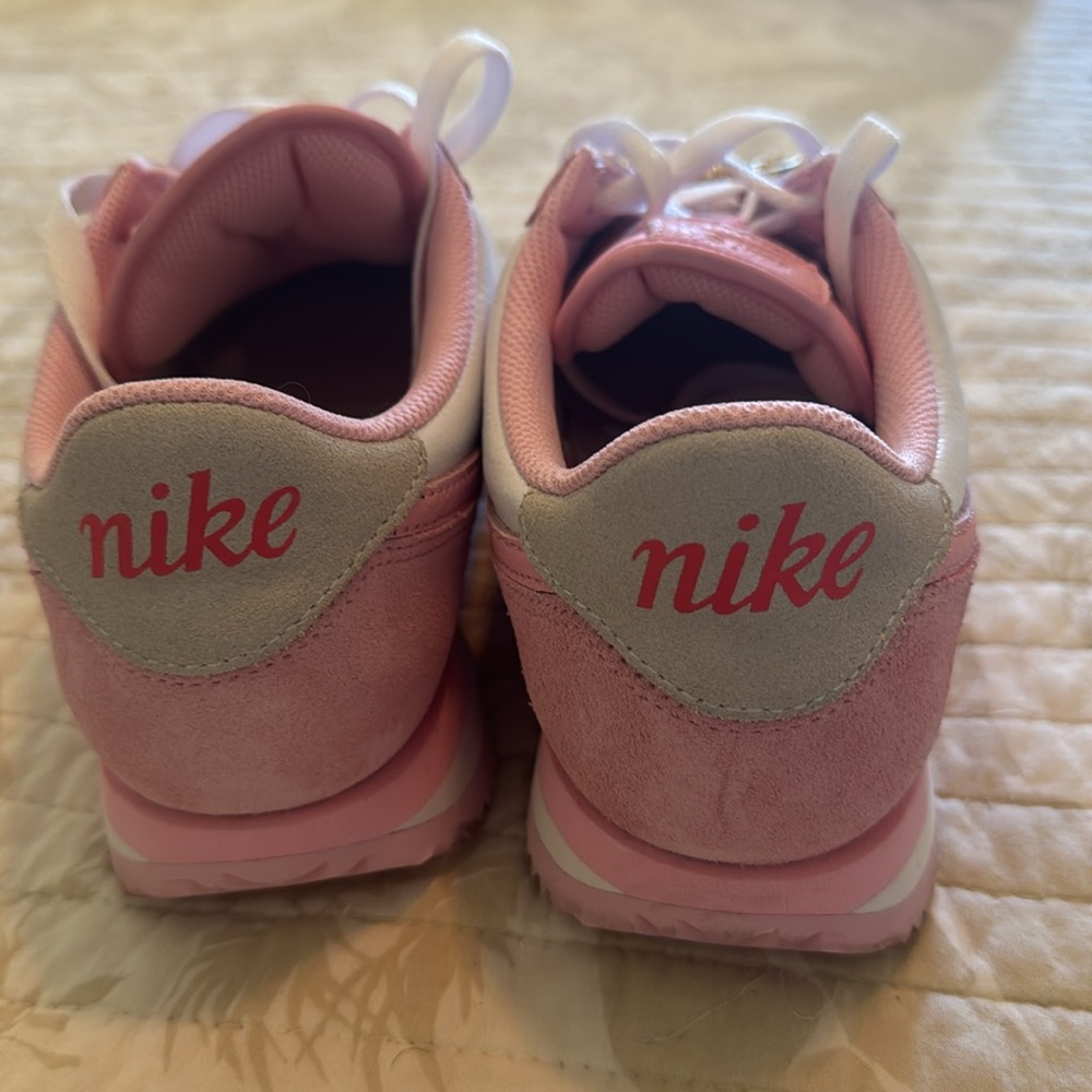 Pink Nike Cortez, custom ID made nwot - Picture 4 of 8
